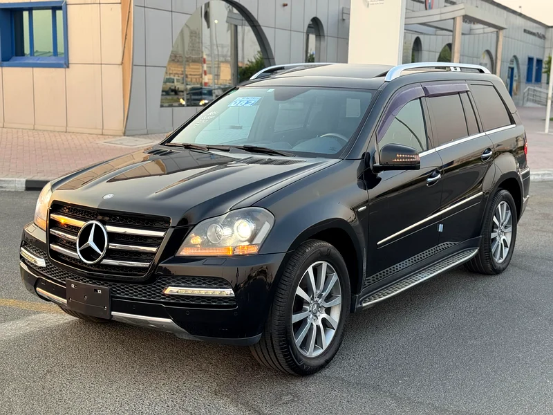 GL550 Auction Grade 4 /B Very clean car63399919458563111
