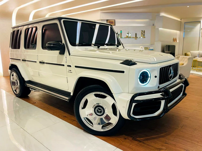 Mercedes G 63 AMG model 2020 night package original paint with full service history inside red63402413479810112