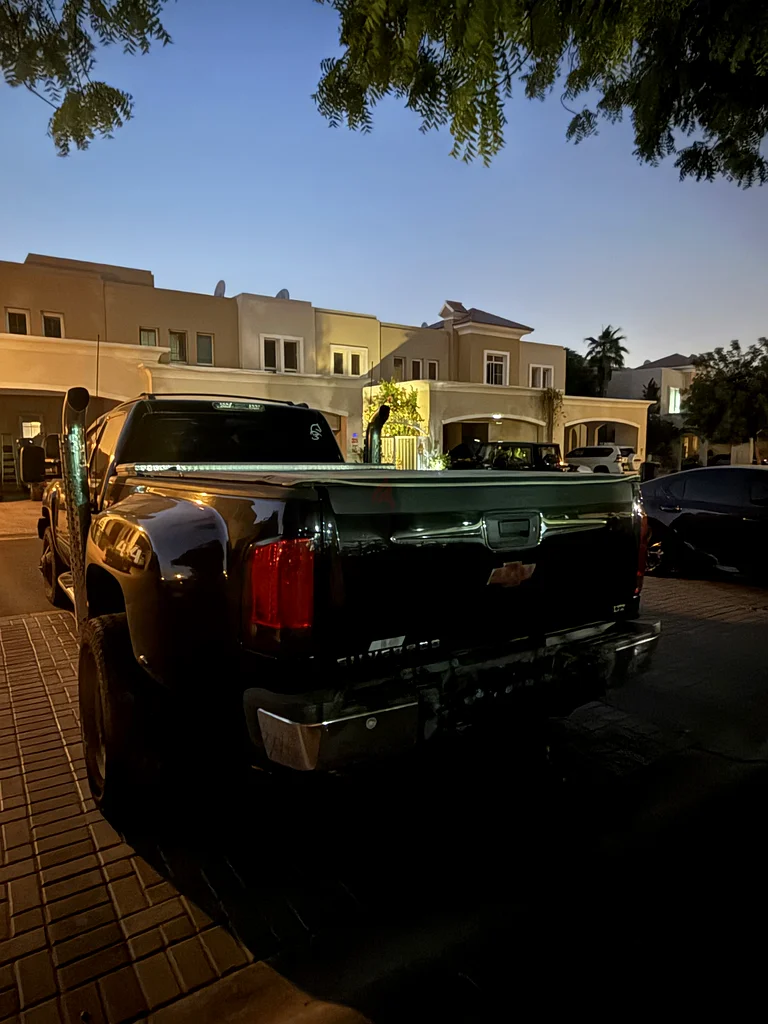 شيفروليه سيلفرادو إتش دي 3500 شاحنة وحشية بستة عجلات63398562697857111