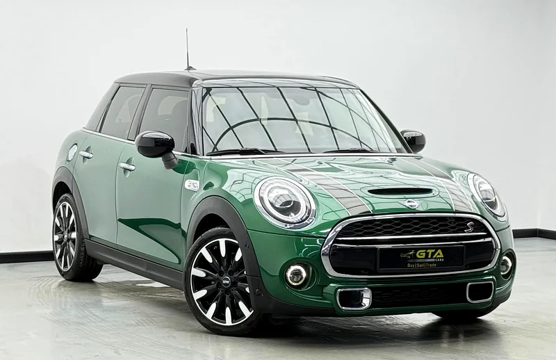 2020 Mini Cooper S, 1 Year Warranty Unlimited Km, AGMC Full Service History, GCC63398520933891112