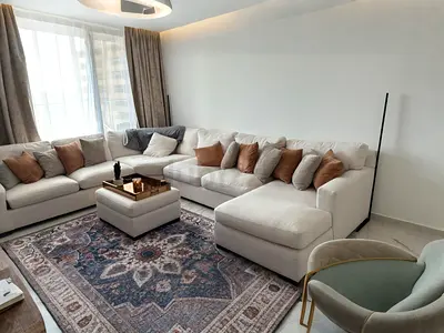 Crate And Barrel Elegant Modern Sofa U shape
