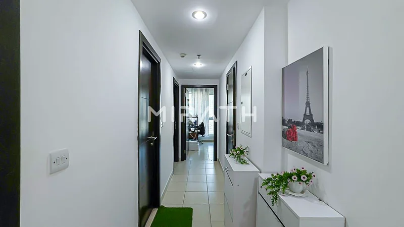 BEAUTIFUL VIEWS | SPACIOUS LAYOUT | VACANT SOON64036623729666114
