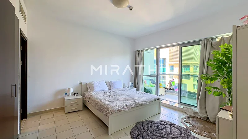 BEAUTIFUL VIEWS | SPACIOUS LAYOUT | VACANT SOON64036623729666113
