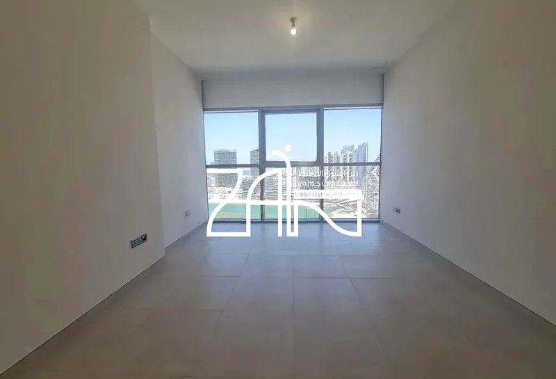 محل إقامة فاخر في طابق علوي مع شرفه وشقتين جاهز للسكن63843165936514114