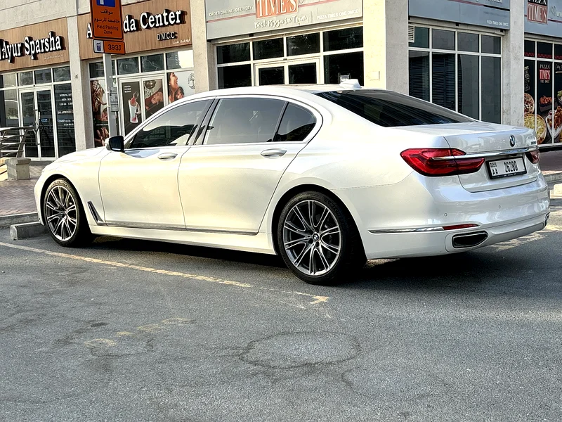 BMW 730Li 2017 | GCC | low mileage | excellent condition | Service history63411930982658113