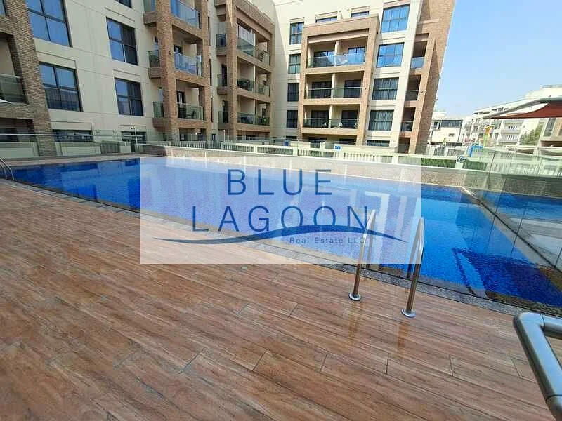 شقة فاخرة من غرفتين نوم + خادمة | مؤثثة بالكامل | قريبة من وسائل الراحة63798517593985112