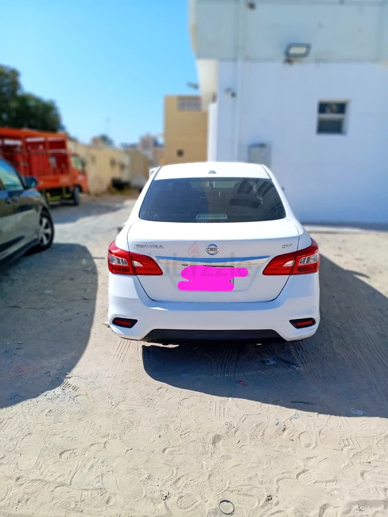 Nissan Centra  201763421058394497112