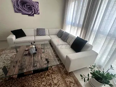 Selling Chattel And More Stylish and Modern Sectional Sofa