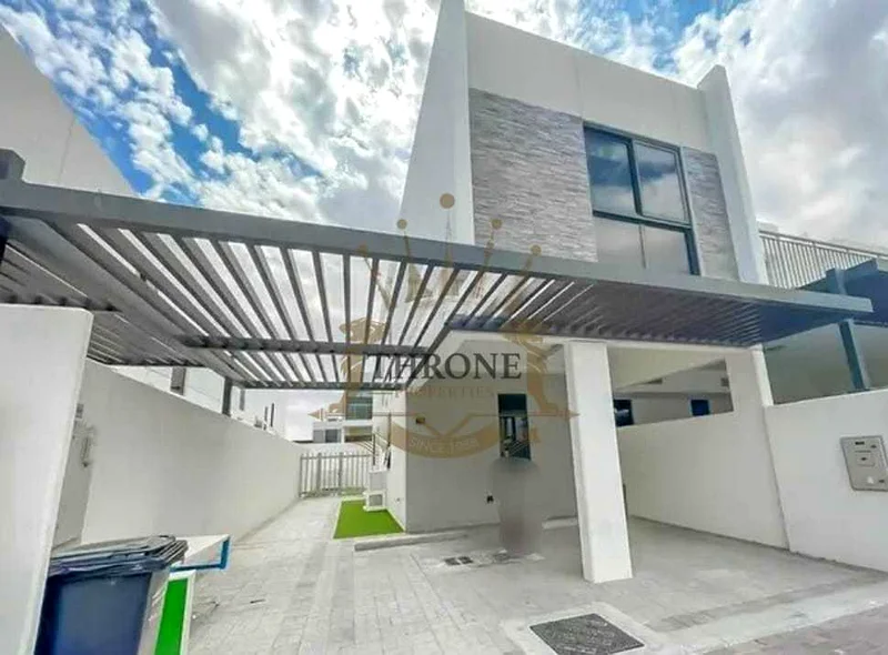 3 غرف نوم وغرفة خادمة / R2EM / كلايت سبيشيوس64002422653315110