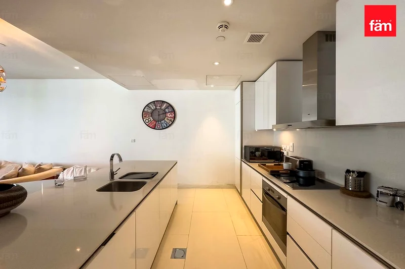 Bright 1 Bedroom | Well Maintained | Spacious63948362032771114