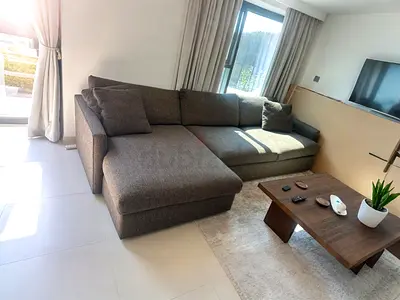 Selling Crate And Barrel Stylish L-Shaped Sectional Sofa for Modern Living Room