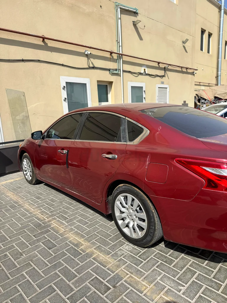 Nissan altima 201663484252620931111