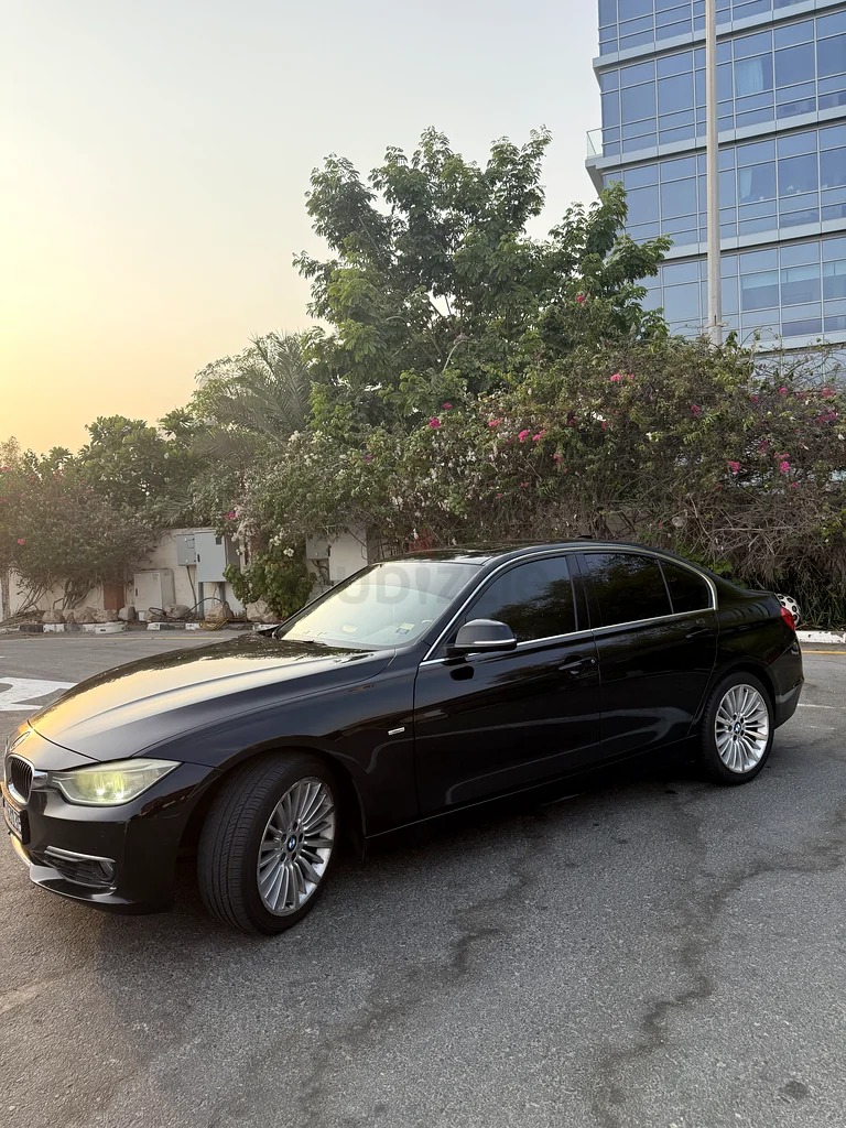 بي إم دبليو 328i لاكجري لاين63406272829314111