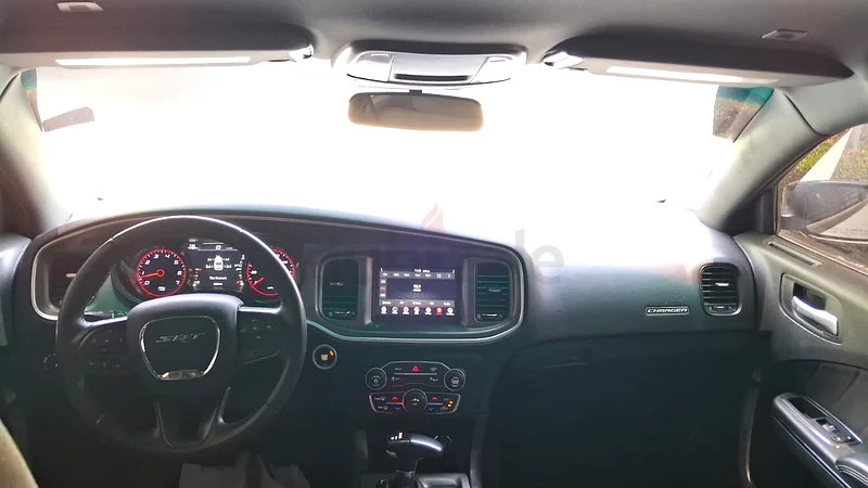 دودج شارجر SRT (طقم هيئة) V6 بقوة 400 حصان63398537284482114