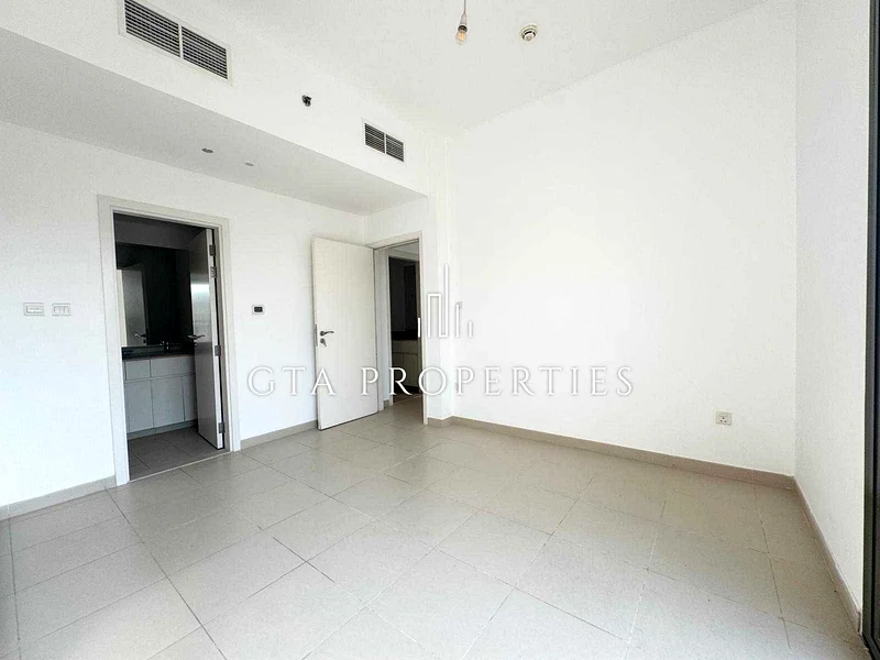 Bright+Airy | Boulevard View | Boulevard Views63737362222337112