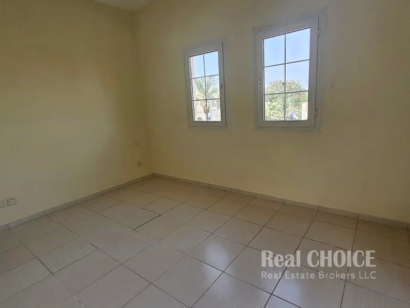 Single Row| Corner Unit| 2BD +Maids| Gazebo -Large garden63729311254914112