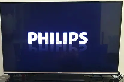 FINAL CALL: 55 Inch Philips Smart LED TV with Ambilight Spectra 2 and Pixel Precise HD 55PFL6007H/12