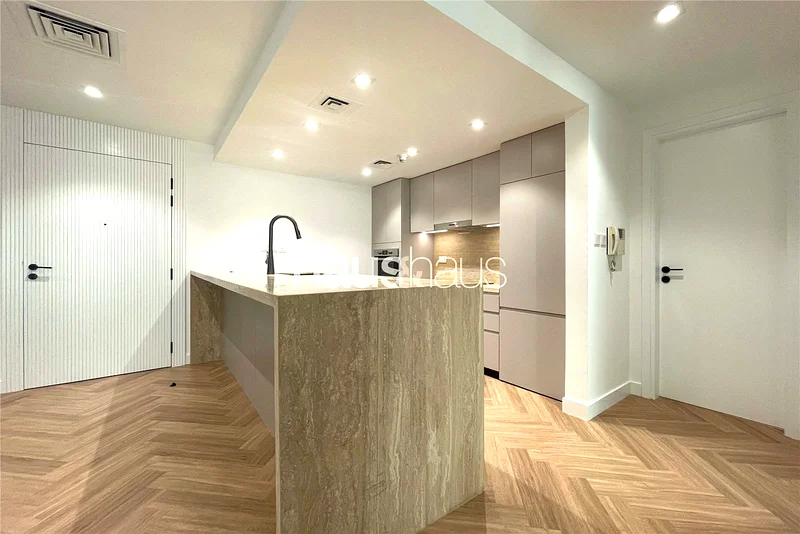 Stunning Upgrades | Pool Facing | Vacant63918985622530111