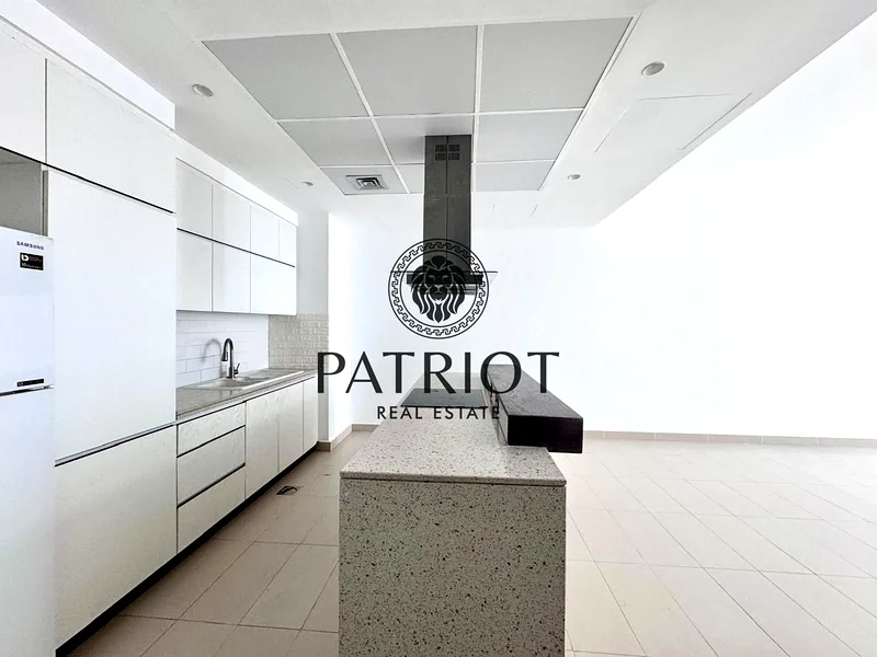 Spacious & Sunlit | Generously Sized Layout | Exclusive63982021806337111