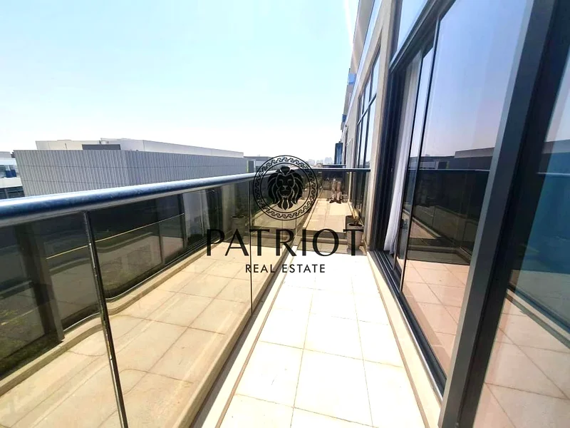Spacious & Sunlit | Generously Sized Layout | Exclusive63982021806337113