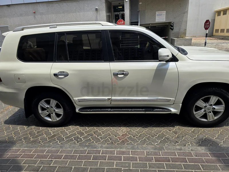 Land Cruiser - Family Driven SUV63399947727874111