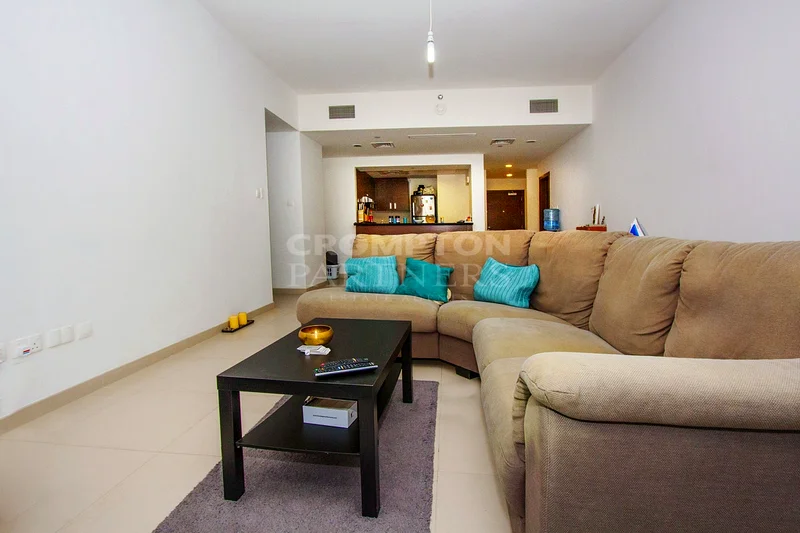 Sea View | Well Maintained | Vacant Apartment63846985506178113