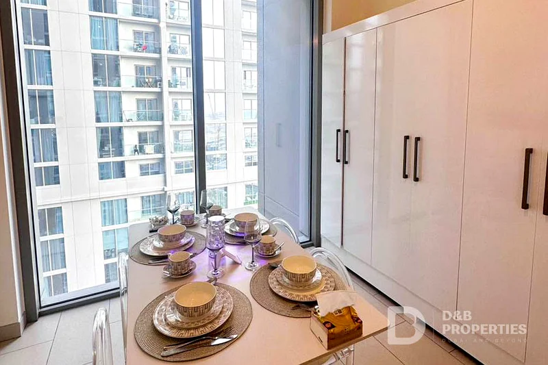 Modern | Prime Area | 1 Bed with Study64016942721027114