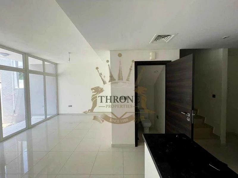 3Bds | Single Row | Near Gate64002890633858112