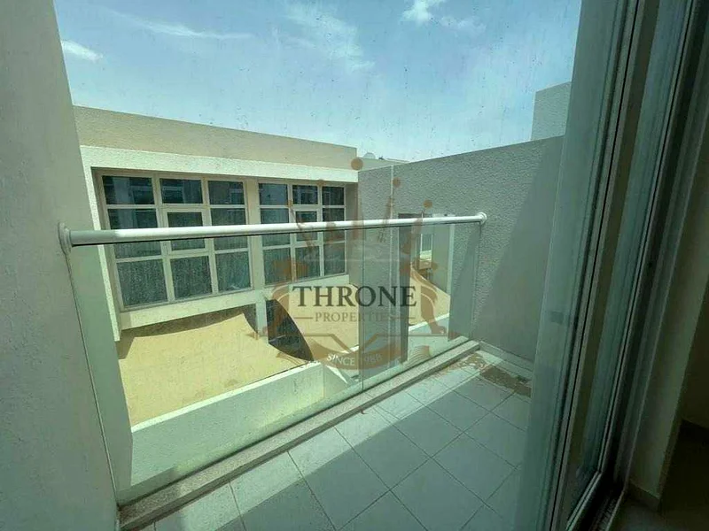 3Bds | Single Row | Near Gate64002890633858114
