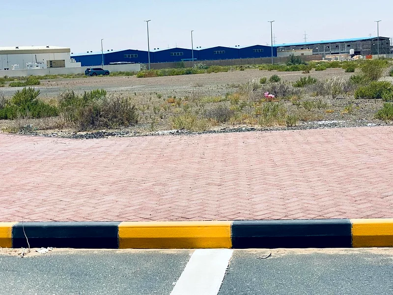 قطع أراضٍ حرة للتملك لمستودعات للبيع | متاح خطة التقسيط63819316220419114