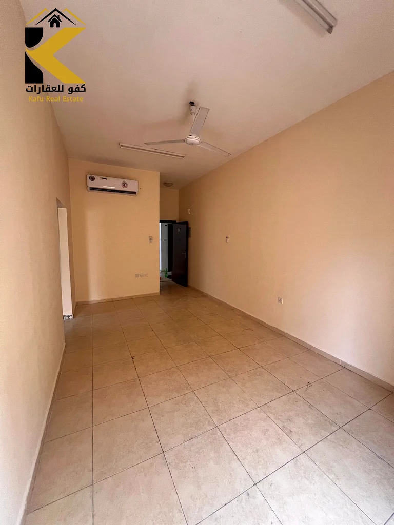 غرفة وصالة للإيجار في منطقة المويحات، بالقرب من مخرج دبي والشارقة63711429094785113