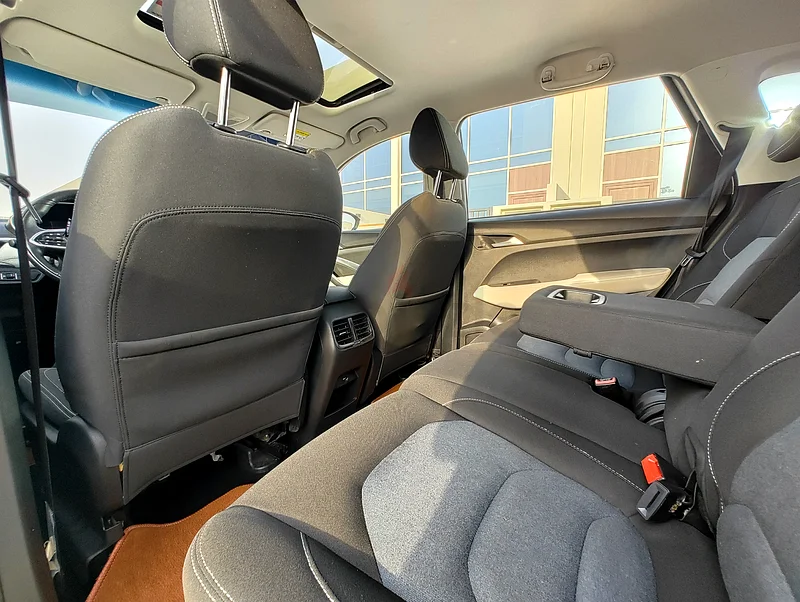 Premier Top - New Tires - No Accidents - Super Clean - Full Options - Sunroof - CarPlay - Cruise63398564731651114