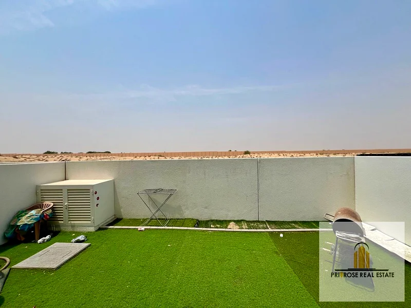مفروشة | صف واحد | واسعة63403898295169112
