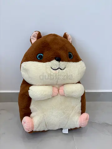 Big plushie hamster