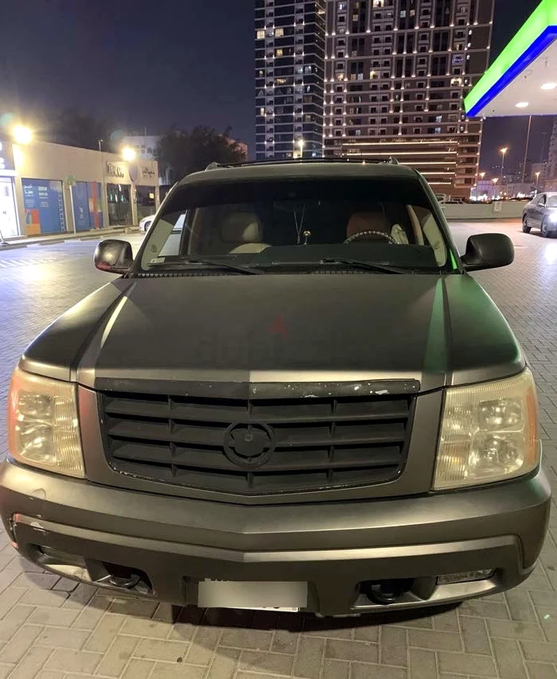 Cadillac Escalade Truck GCC 2006 V8 6.063407355610243111