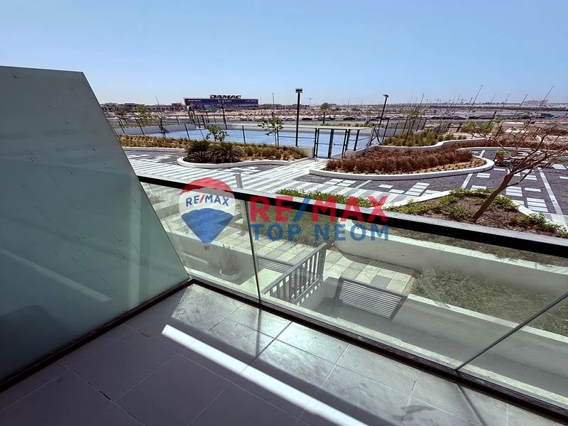 FULLY FURNISHED | 1BR WITH BALCONY | VACANT | PRIME LOCATION63738389425795112