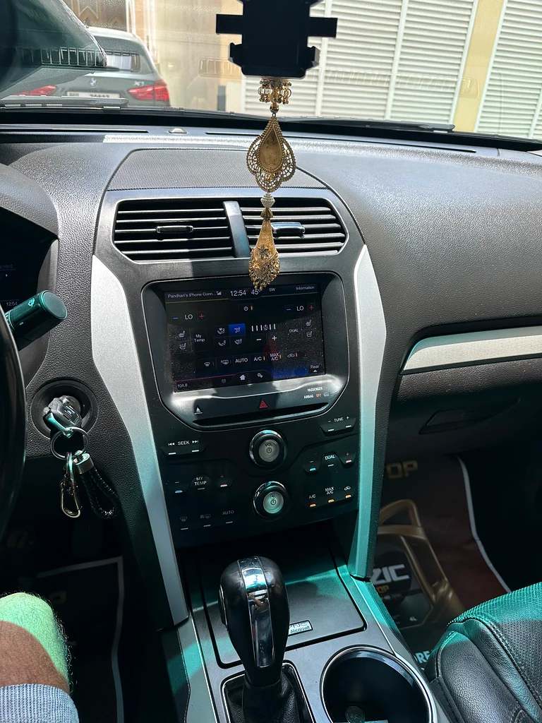 Ford explorer full option63483301614338111