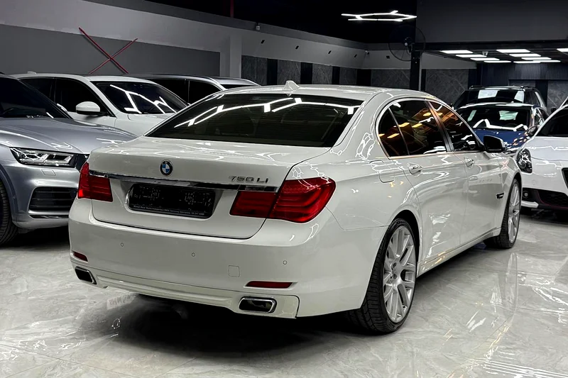 BMW 750Li Luxury | V8 Engine | Full Option | GCC Spec63410294666497114