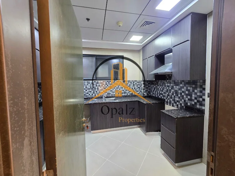 Hot Property || SPACIOUS || GYM POOL & SAUNA AMENITIES || PRIME LOCATION (Adi)63744527540481112