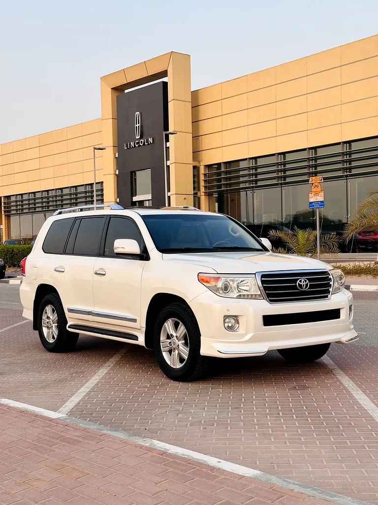 تويوتا لاند كروزر GXR V663399948002946112