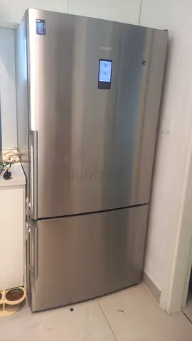 Siemens iq700 refrigerator bottom freezer 682liters capacity 86cm width 185cm height