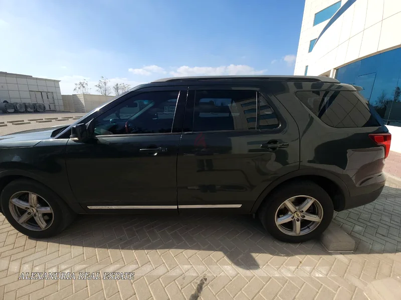 Sale: Ford Explorer 201663399890076545111