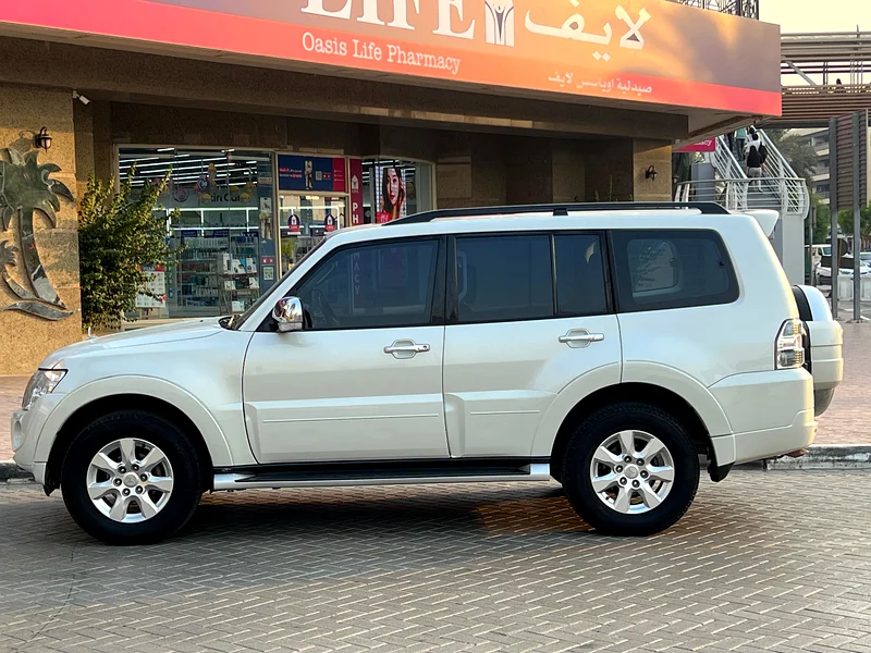 2014 MITSUBISHI PAJERO FULL OPTION63398587405185111