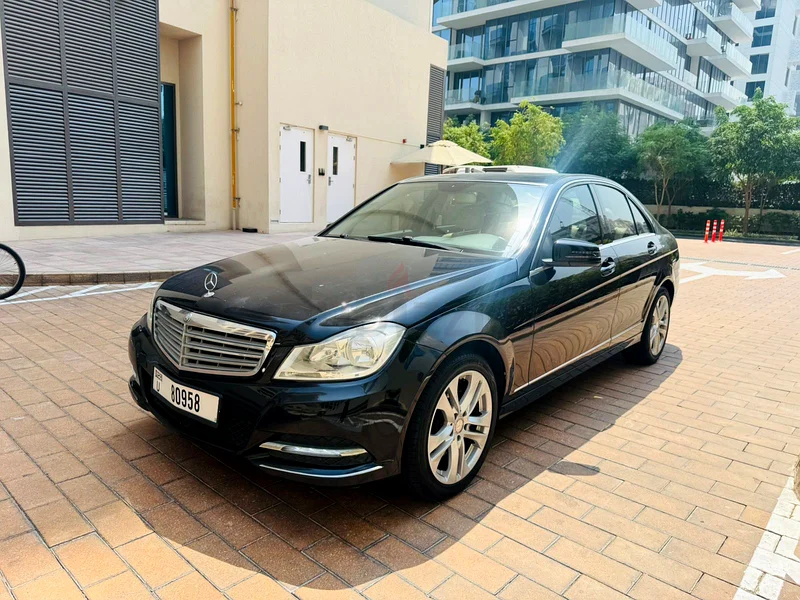 Clean Mercedes C300 2014 - 4Matic - New Tires - Full Service Completed!63402411307267112