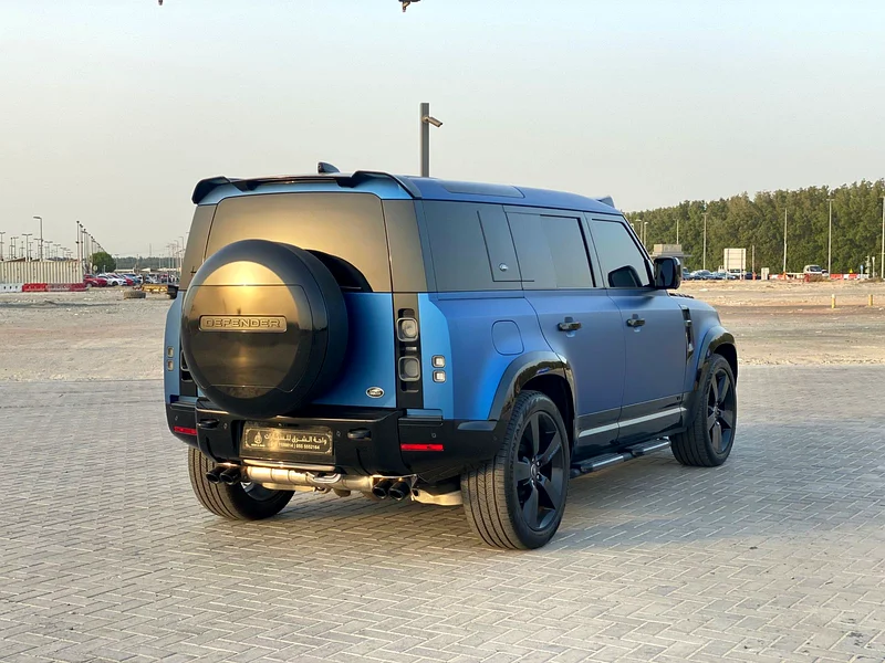Land Rover Defender Model: 202363399896827265112