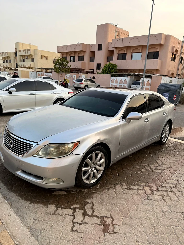 لكزس LS46063398644770561111