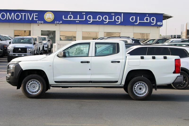 MITSUBISHI L200 2.4L Diesel Double Cabin 4x4 GL Manual.63398590691457112