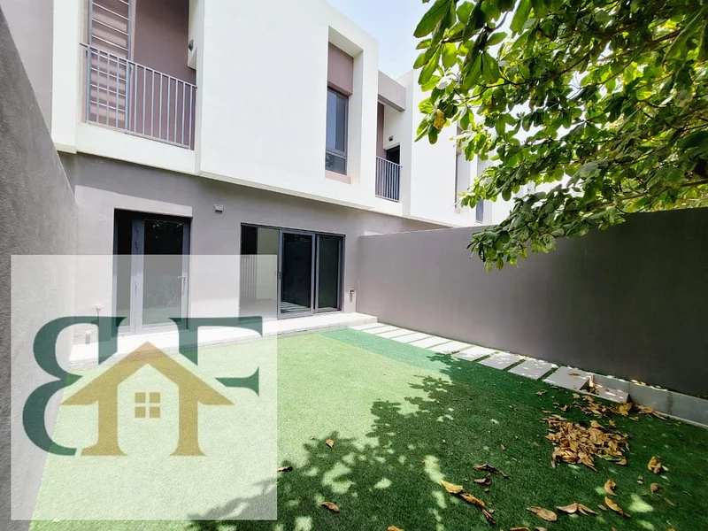 ● Same like brand new ● Villa 3bhk with 4bathroom with maid room with balcony and the beautiful garden with in 140k63706317226497112