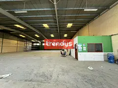 10,000 SQFT warehouse for rent in Al quoz with loading Bay