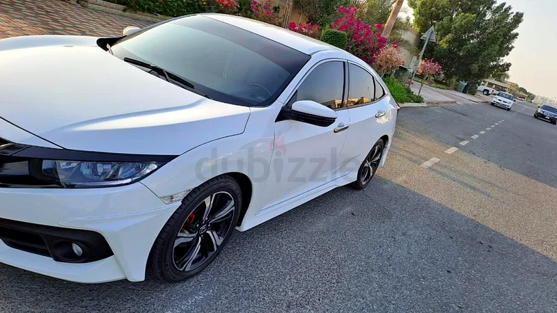 هوندا سيفيك 201863398546841603113